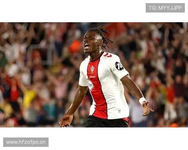 英超罗密欧·拉维亚 英超罗密欧·拉维亚