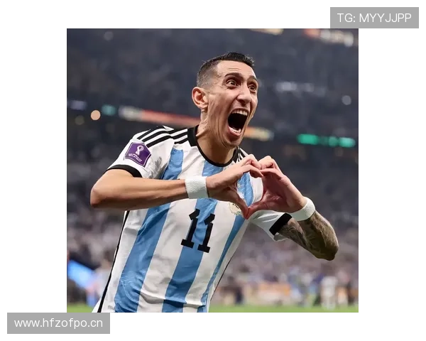 安赫尔·迪马利亚:从边锋到中场的关键战术转型解析 安赫尔·迪马利亚:从边锋到中场的关键战术转型解析