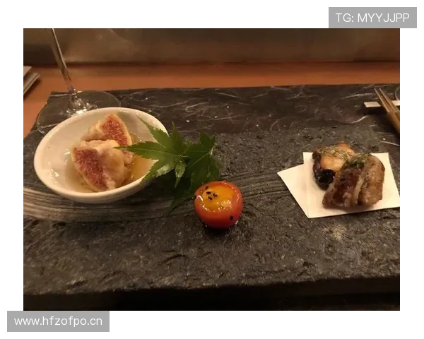 朱雪莹训练完直接拎爱马仕去吃人均三千的日料？