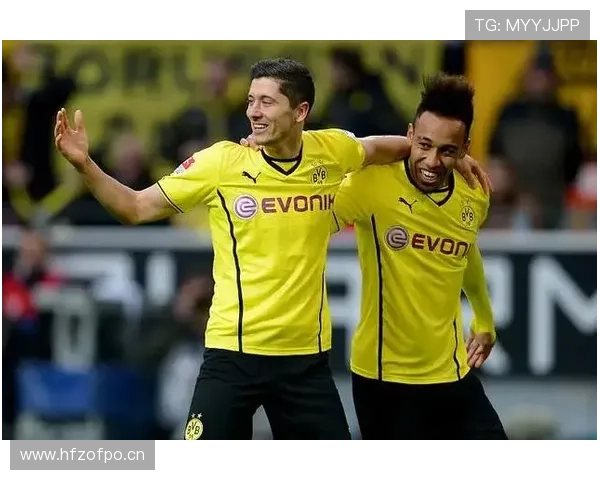 莱万vs本泽马 顶级锋线进攻效率与战术适配性对比分析